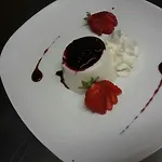 호텔 La *